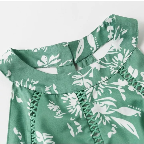 SOLD OUT - Picture 5 of 8